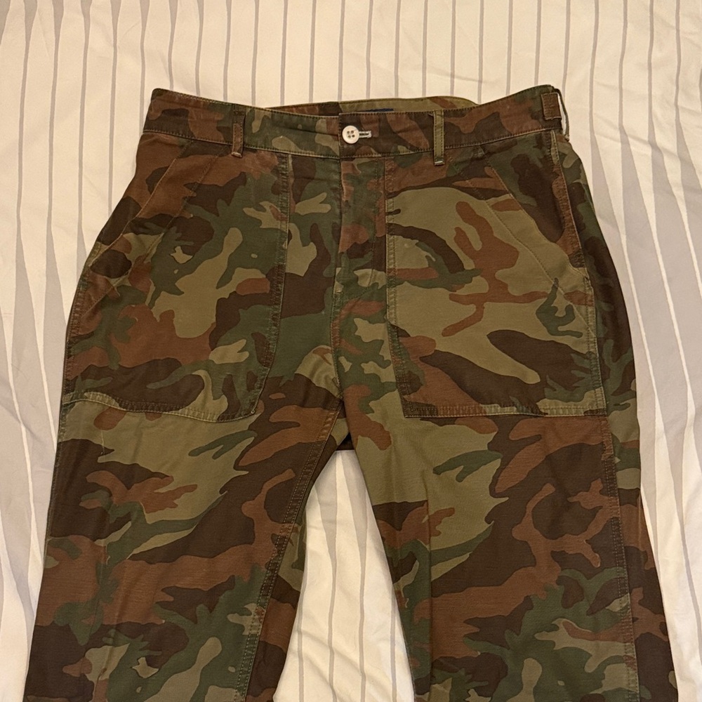 J. Crew Men's Green Camouflage Pants